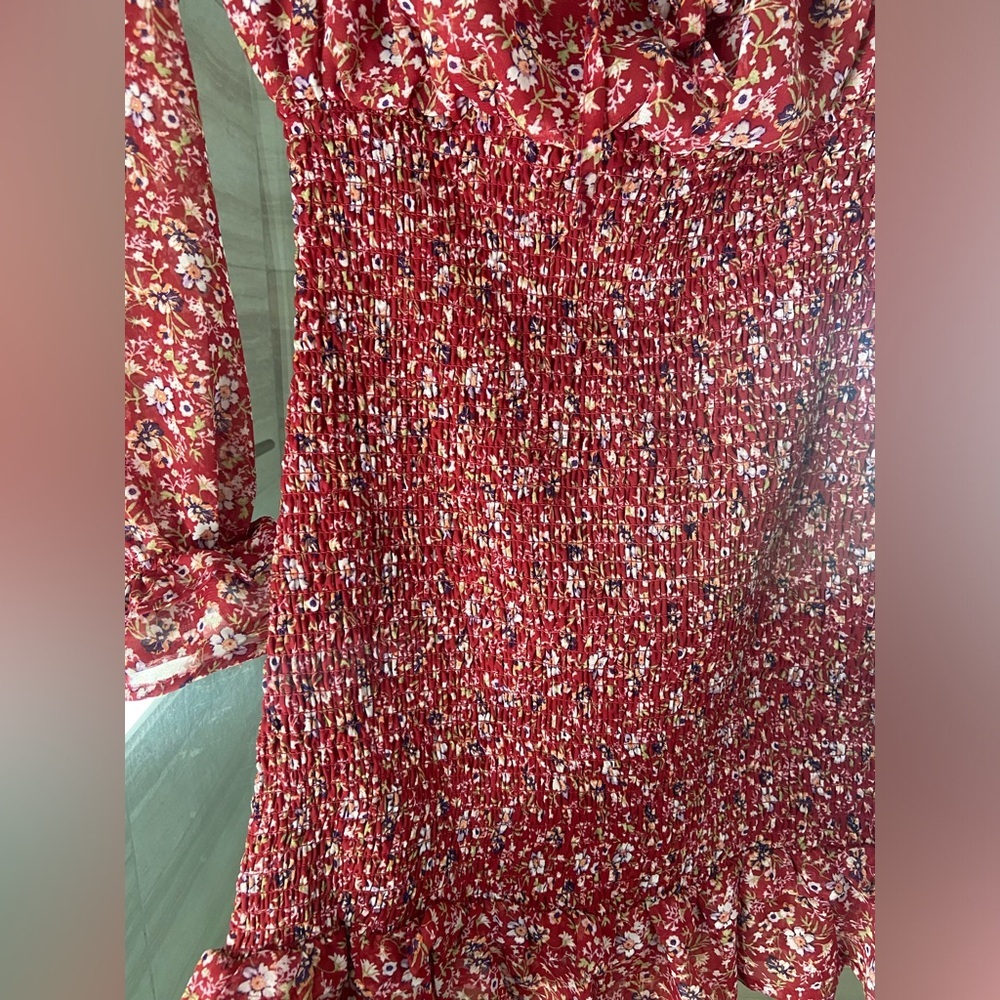 ❤️4 for $25❤️ Floral mini dress size medium - Picture 2 of 3